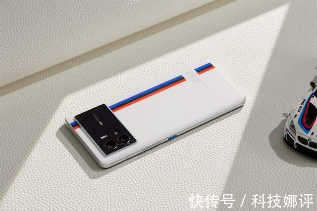 图赏|iQOO 9图赏:设计不俗,硬核实力经得住考验