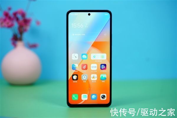 cpu|120Hz高刷+5000大电池 vivo T1电光青图赏