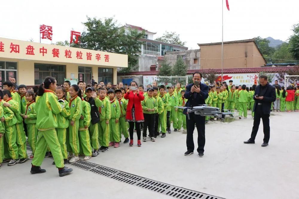 科普|天水市“科普大篷车千校行”活动走进武山县中小学校