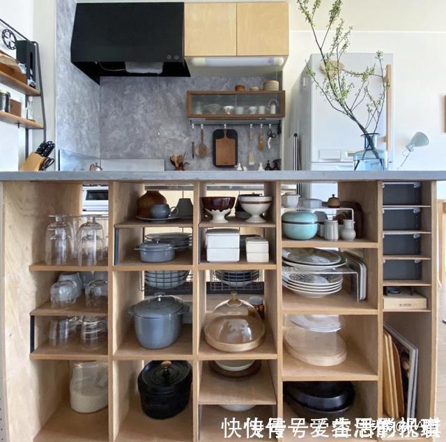 衣帽间|日本丁克夫妻47㎡小家,低成本布置出最高级的精致,羡煞旁人!