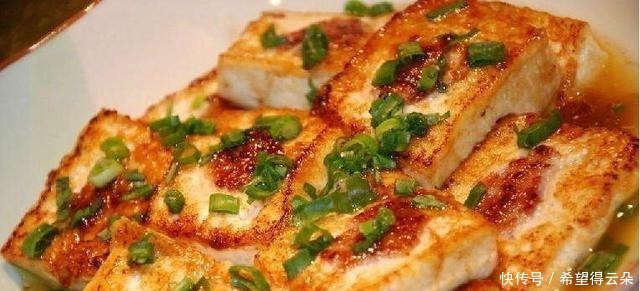 在广东吃饭,面对各种美味佳肴,当地人来告诉你想吃什么先吃