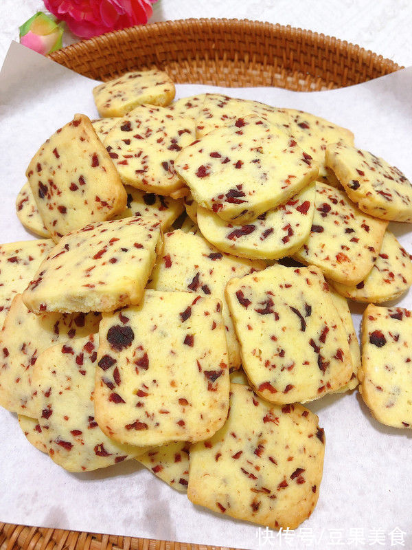 蔓越莓饼干这样做，手残党也能当大厨