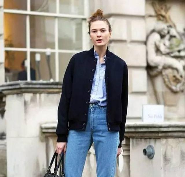 小个子秋冬怎么穿? 试试最近流行的“九分裤+及踝靴”, 显高时髦