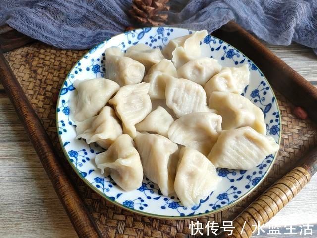 羊肉馅|做羊肉馅饺子，记住“3放2不放”，饺子鲜嫩无膻味，流油又流汁