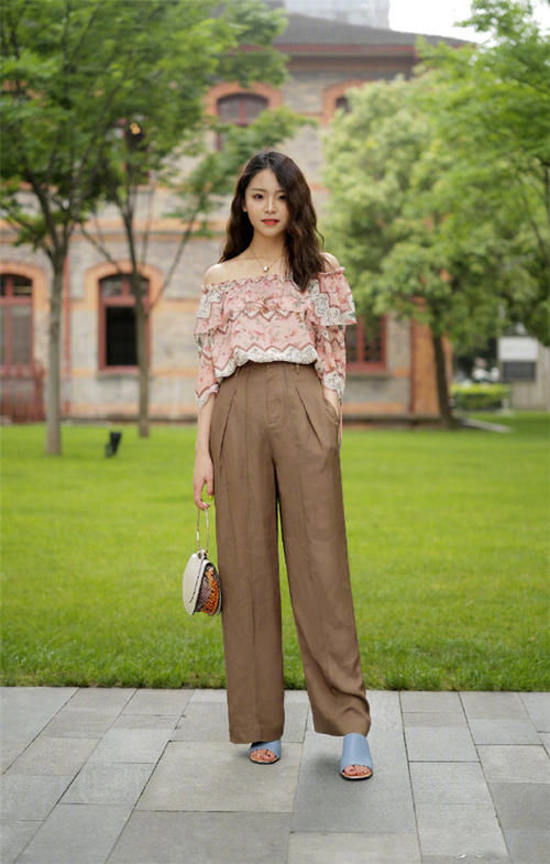 版型|奶奶裤又“卷土重来”了！今年流行这样穿，既洋气不挑身材还时髦