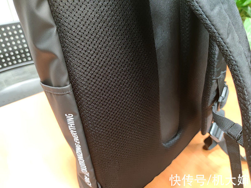 收纳|背包中的“变形金刚”，小米有品这款悠启全能模块双肩包：YYDS