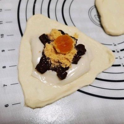 #健康甜蜜烘焙料理#红豆肉松麻薯包