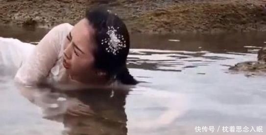 拍婚纱照|女子为拍好婚纱照，被迫趴进臭水沟10分钟，照片出来后惊喜不已