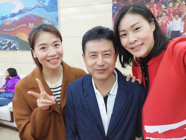 安家杰|66岁老帅哥接手女排?老资历让郎平都得给面子,陈忠和也得让三分