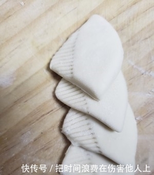 枣花馒头的做法，简单又好吃