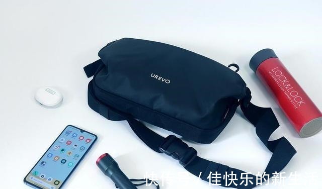 百搭 百搭多用很能装悠启时尚机能胸包体验!