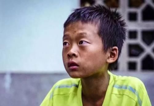 丁越|为何说“孤房儿子笨,闹市出人精”?啥道理?孩子的教育不容忽视