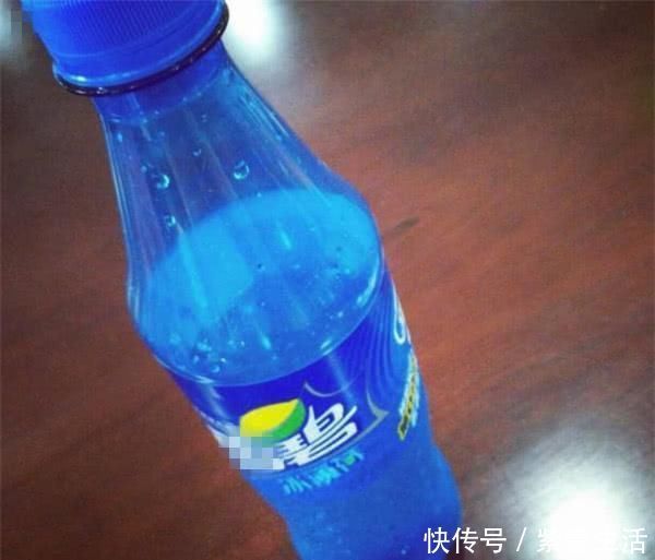 雪碧其实有5种口味,其中4种已经停产成为历史,最后一种最经典