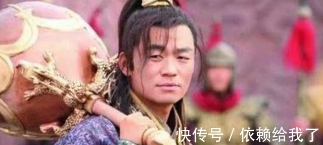 说唐演义全传@他出场就两锤打败单雄信,被李元霸半锤征服,收其为小弟