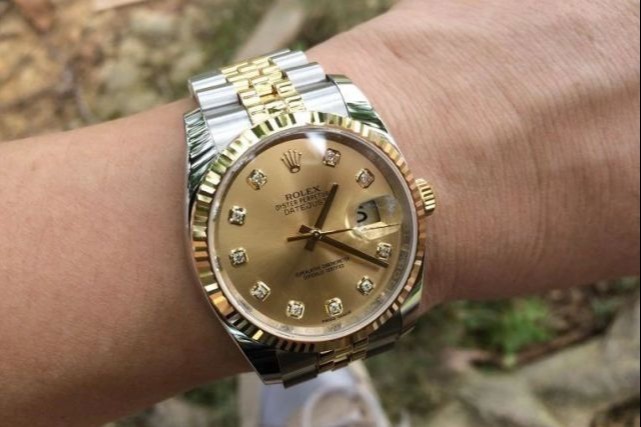 仪表|仪表不凡说表:劳力士间金黑水鬼和间金日志,40岁的你会怎么选
