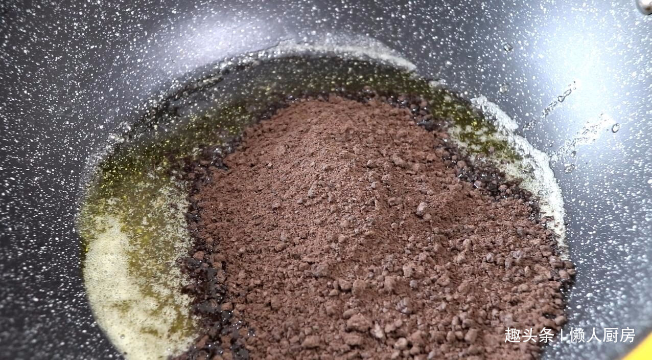 不用烤箱,教你做慕斯蛋糕,口感细腻丝滑,入口即化,好吃不上火