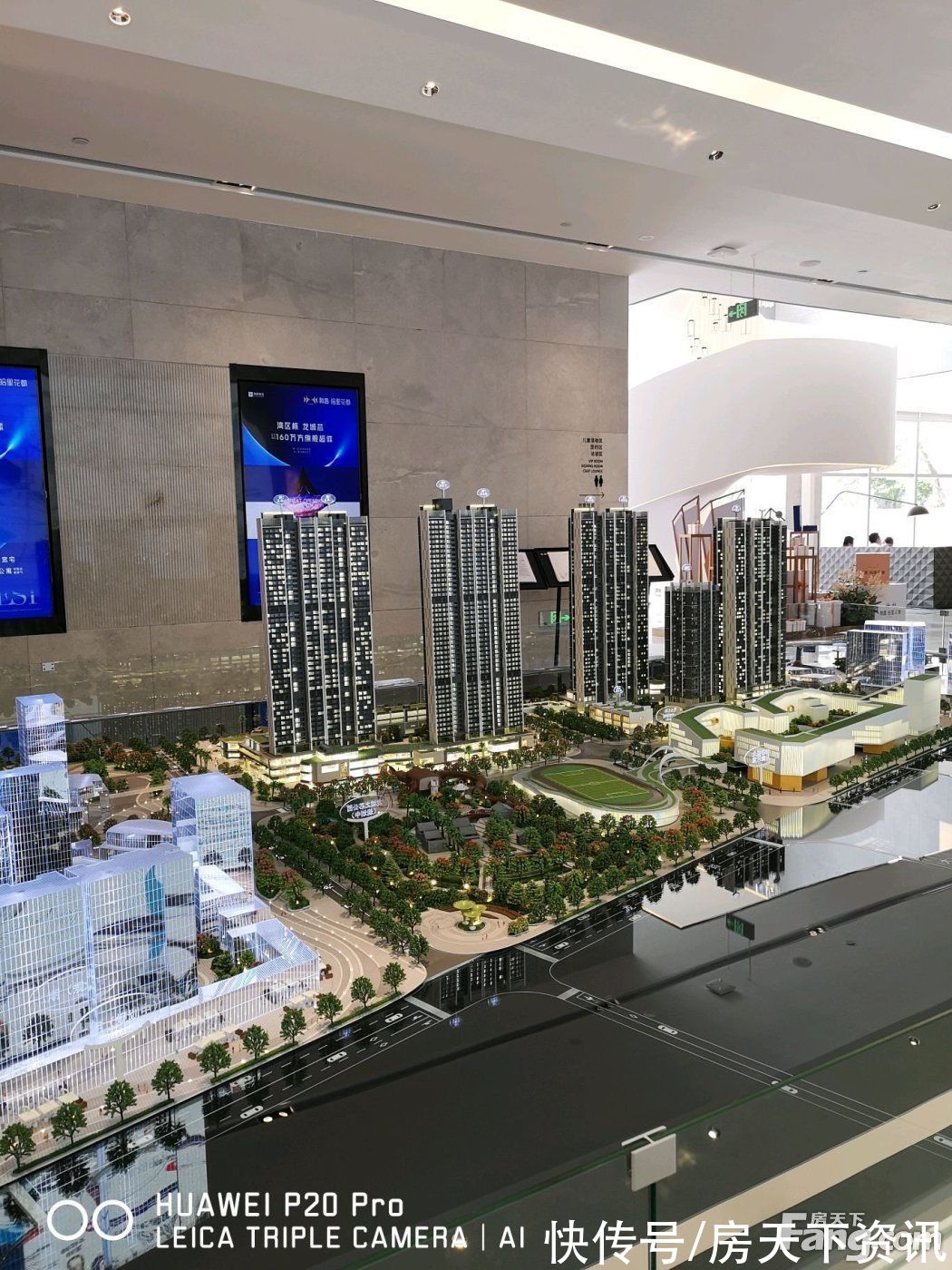 谍照|请查收从深圳龙岗热门楼盘现场传来多张谍照(组图)