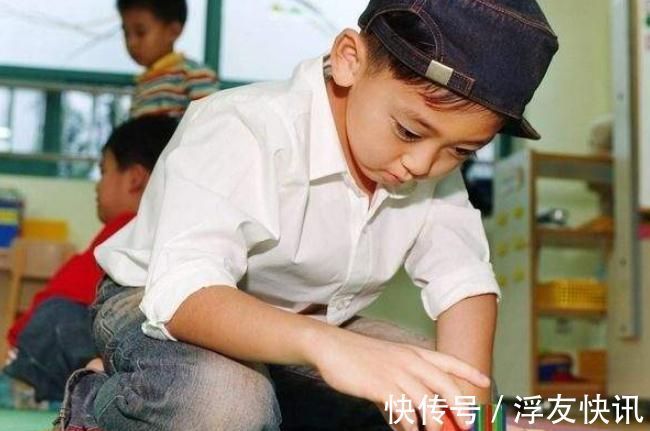 小心灵|夸奖孩子要讲究方法,很多家长用错了,效果反而不好