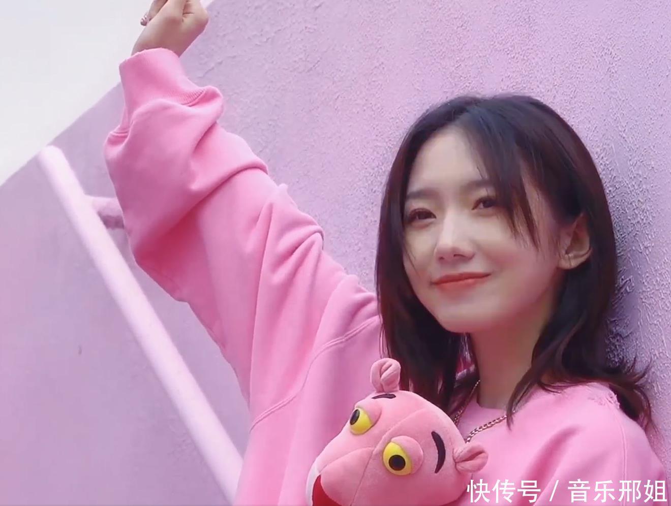 孟美岐 你谁啊当孟美岐开始“模仿”吴宣仪后我的心脏有点受不住