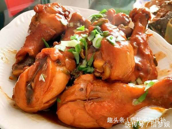 儿子最喜欢的菜，色泽红亮， 肉质鲜嫩入味，一上桌就被抢光光！