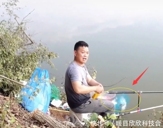 邓刚|邓刚到长沙钓鲢鳙,看上了老板养的小土狗,400钓6小时,差点滑了