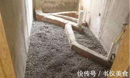 装修|越来越多人卫生间不做回填了,直接让师傅架空,防水效果惊人