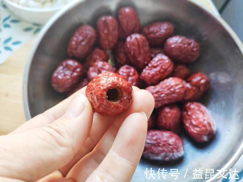 杏仁|网络火爆的奶枣,一定要试试,奶味十足,香甜不腻,口感相当丰富