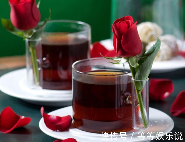 菊花茶|乳腺增生的女人,少吃“2物”,多喝“2水”,也许能助你通乳散