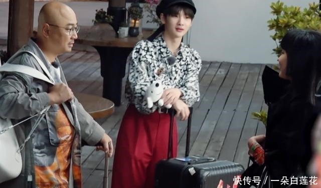 综艺|黄龄刁难周震南为啥你住单间谁注意徐峥的反应,护弟是装不出的
