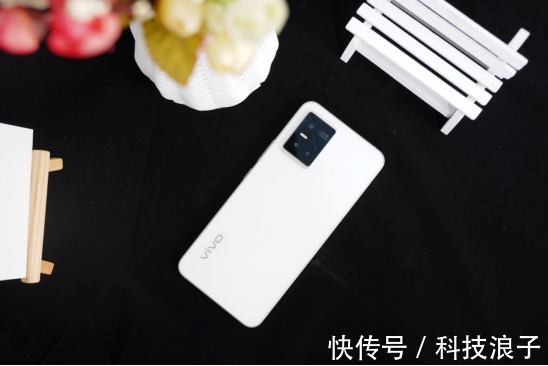 亮点|自拍不是唯一的亮点？来看下vivo S10 Pro的总体表现能打几分