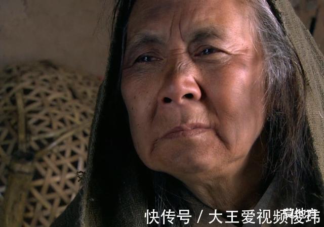 武松@李逵杀四虎毫不费力,武松打一只就累趴,莫非李逵能秒杀武松