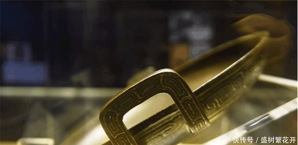 废品|两亿块钱的“平底锅”, 你见过吗 这位老农用了十几年!