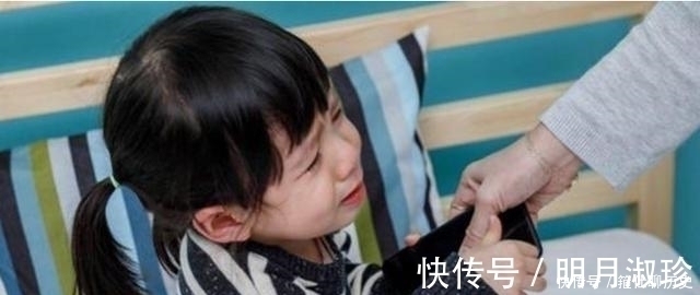 视力|孩子多大可以玩手机、看电视?低于这个年纪,影响的不仅是视力