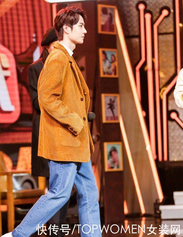 谁说灯芯绒显胖？这几套私服搭配搭的复古又高级，这时髦感超吸睛