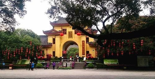 中国“最舒服”的大学，将在国家5A景区内，旅游价值非常高