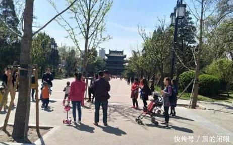 人相伴|早上起床后,第1件事既不是排便,也不是喝水,早知道早好