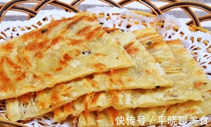 冬天，我家最馋此面食，烙一烙1分钟出锅，暄软劲道，层次多