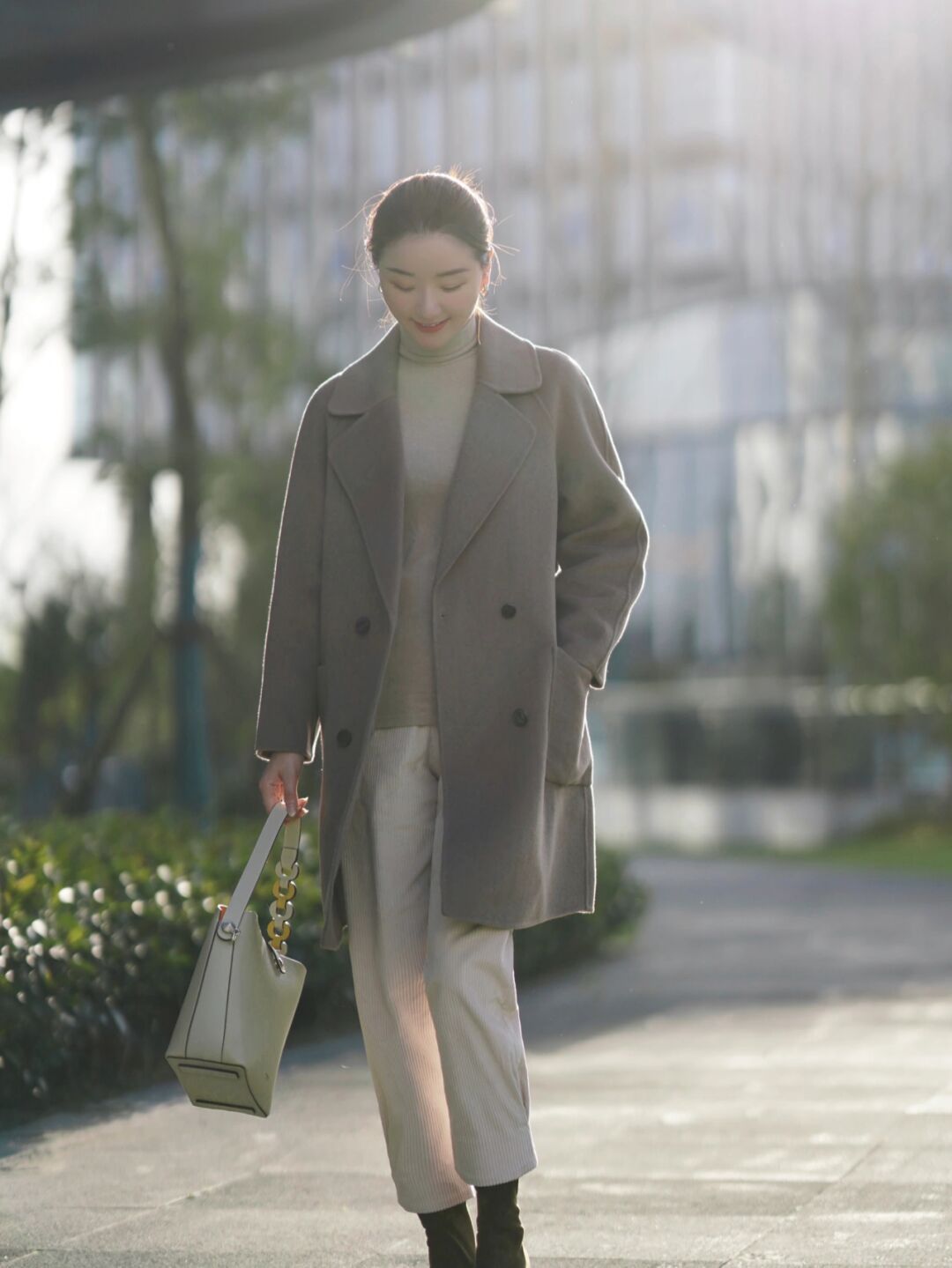 秋冬 降温后不要乱打扮,试试这些保暖洋气又显气质的穿搭,高级又实用