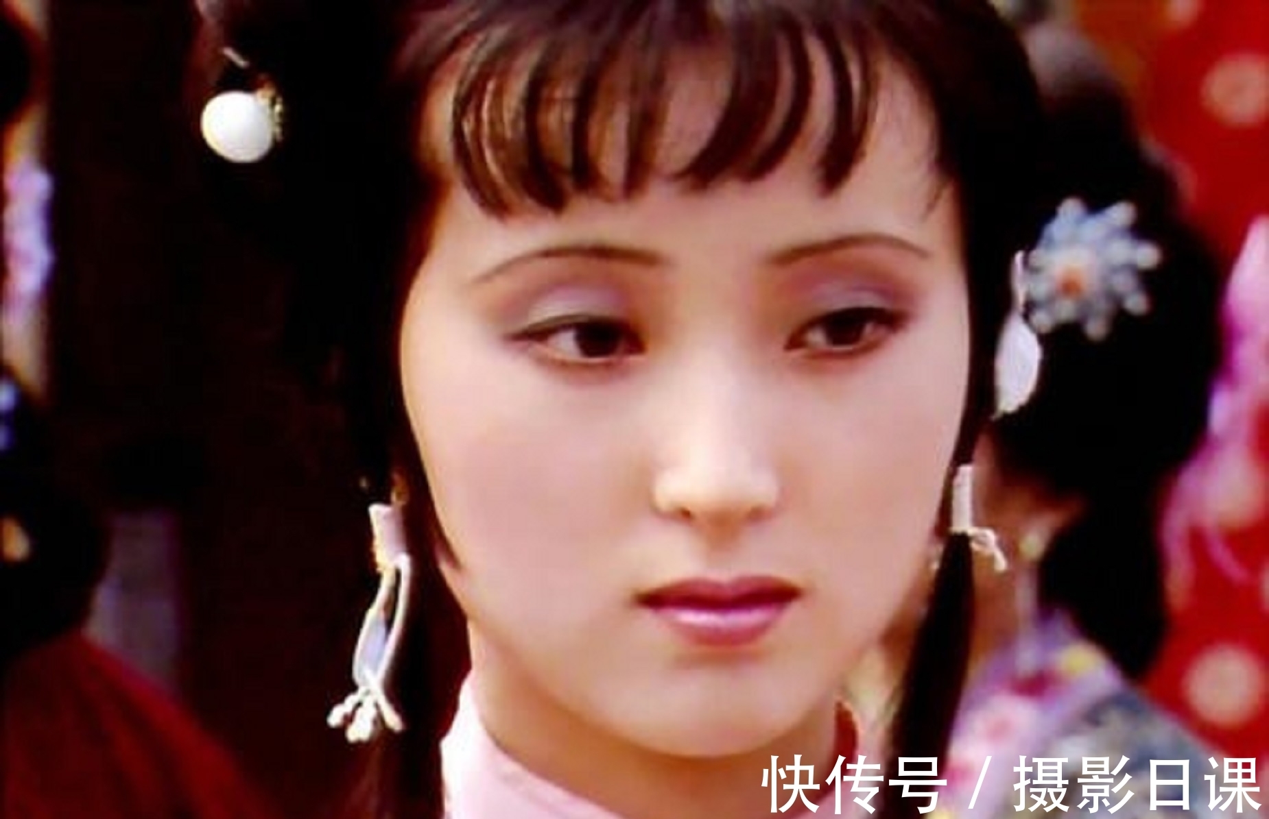 贾敏$贾母有4个亲孙子,3个亲孙女,为何只偏疼贾宝玉和林黛玉?