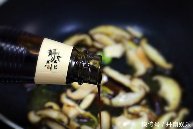 特殊时期此菜务必要多吃,老少皆宜,营养下饭,还能提高抵抗力