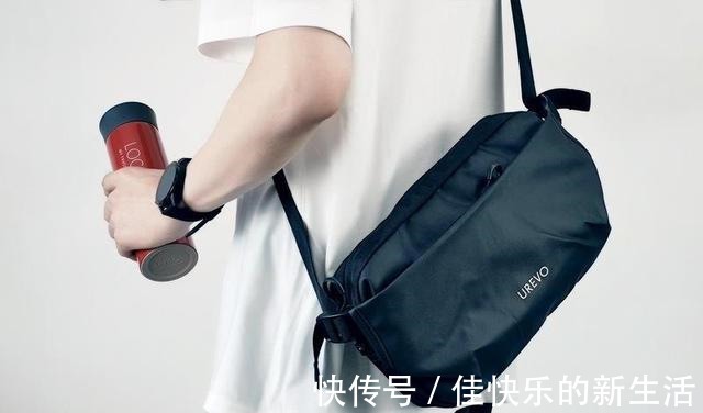 百搭 百搭多用很能装悠启时尚机能胸包体验!