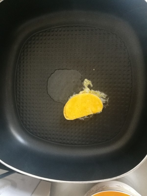 煎馒头片直接下锅不对，蘸水也不对，教你这样做，又香又脆不吸油