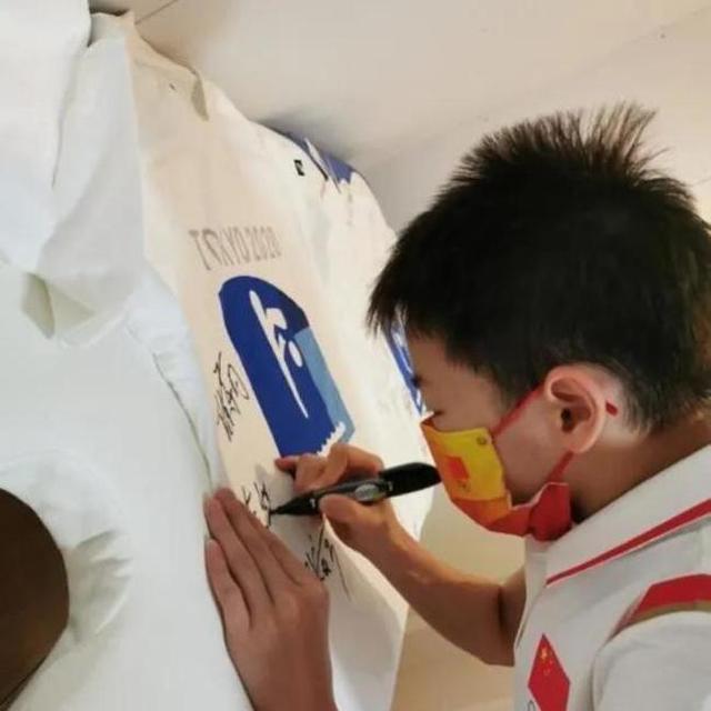 中国跳水队|教练给全红婵忠告:你拿冠军有运气成分,14岁天才千万别飘起来