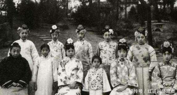 真容|晚清光绪皇后妃子的真容，网友：可真是苦了咱光绪皇帝了