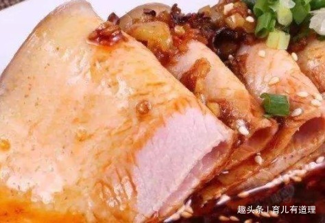 香味浓郁做法简单，独特的料汁，比饭店的还要好吃，我家每天都做