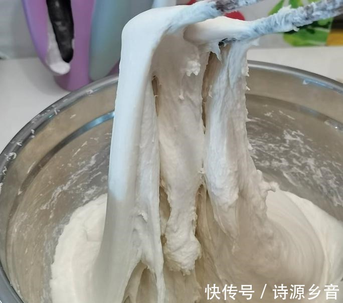 自制|这样制作凉皮，清水洗出面筋，蒸上就是凉皮，晒干就是粉皮干！