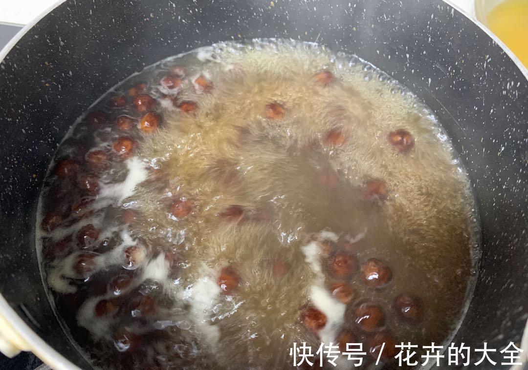 合桃酥|不用烤箱，就能做慕斯蛋糕，口感细腻丝滑入口即化，吃一口真满足
