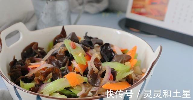 西葫芦|三伏天，不论有没胃口，试试这8道凉拌菜，立马想吃饭！