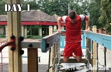 双杠|胸肌练不厚,多做屈臂撑,健身教练很多人的屈臂撑做错了