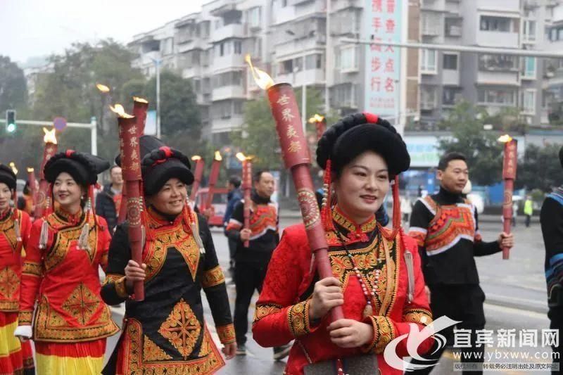  面庞|看！彝族新年上那一张张生动的面庞